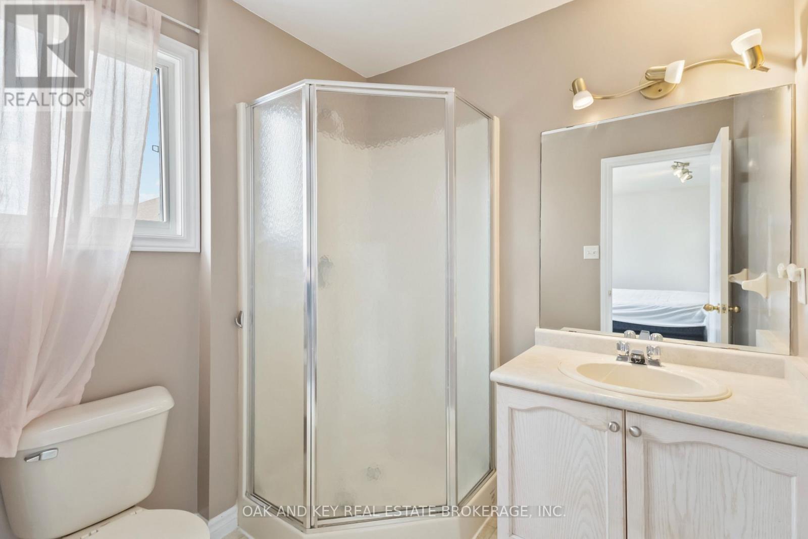 2588 Meadowgate Boulevard, London South (South U), Ontario  N6M 1L8 - Photo 38 - X12517356