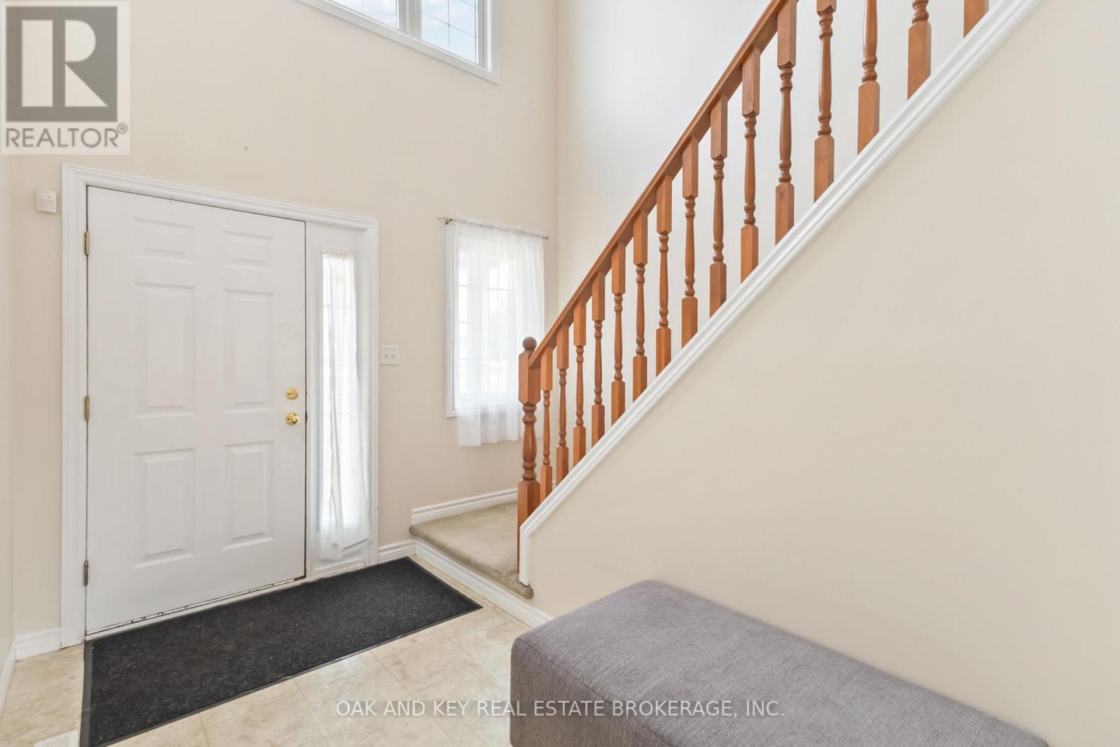 2588 Meadowgate Boulevard, London South (South U), Ontario  N6M 1L8 - Photo 8 - X12517356