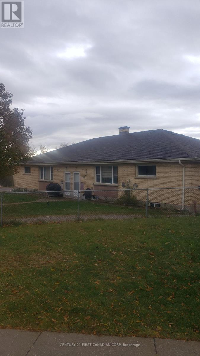 29 Balfour Place, London East, Ontario  N5W 4V7 - Photo 2 - X12517366