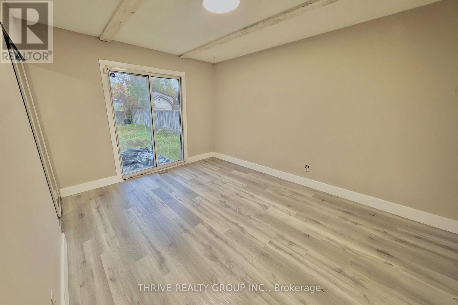 Upper - 101 Culver Crescent, London East, Ontario  N5V 3G3 - Photo 10 - X12517376