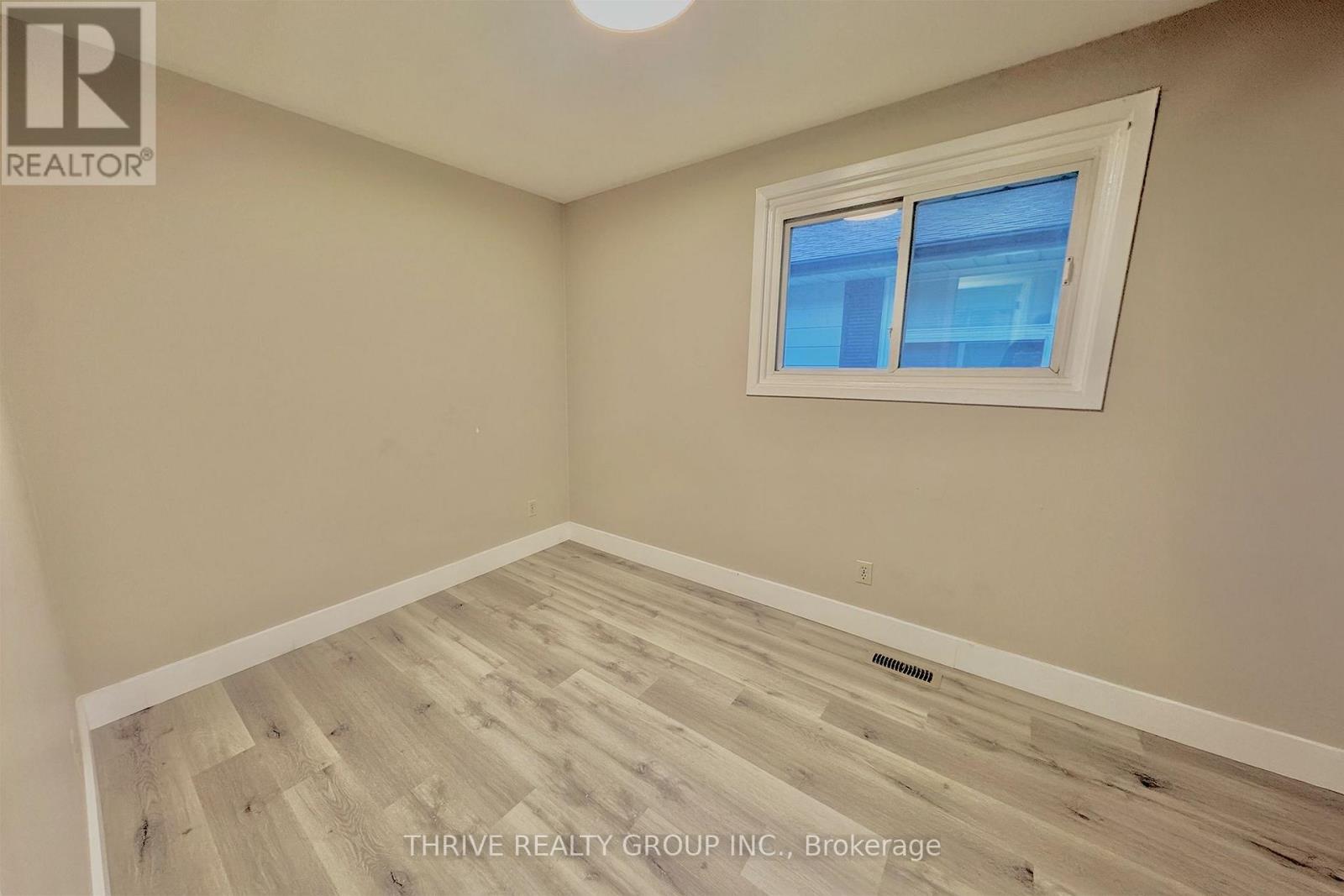 Upper - 101 Culver Crescent, London East, Ontario  N5V 3G3 - Photo 16 - X12517376