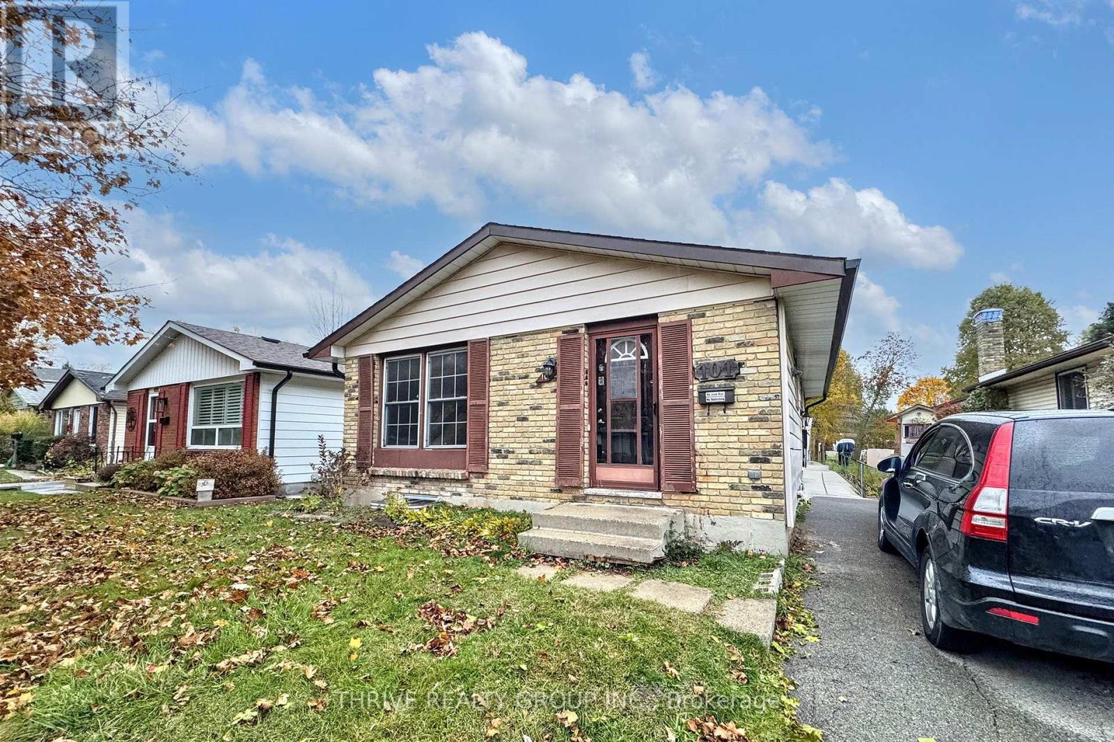 Upper - 101 Culver Crescent, London East, Ontario  N5V 3G3 - Photo 2 - X12517376