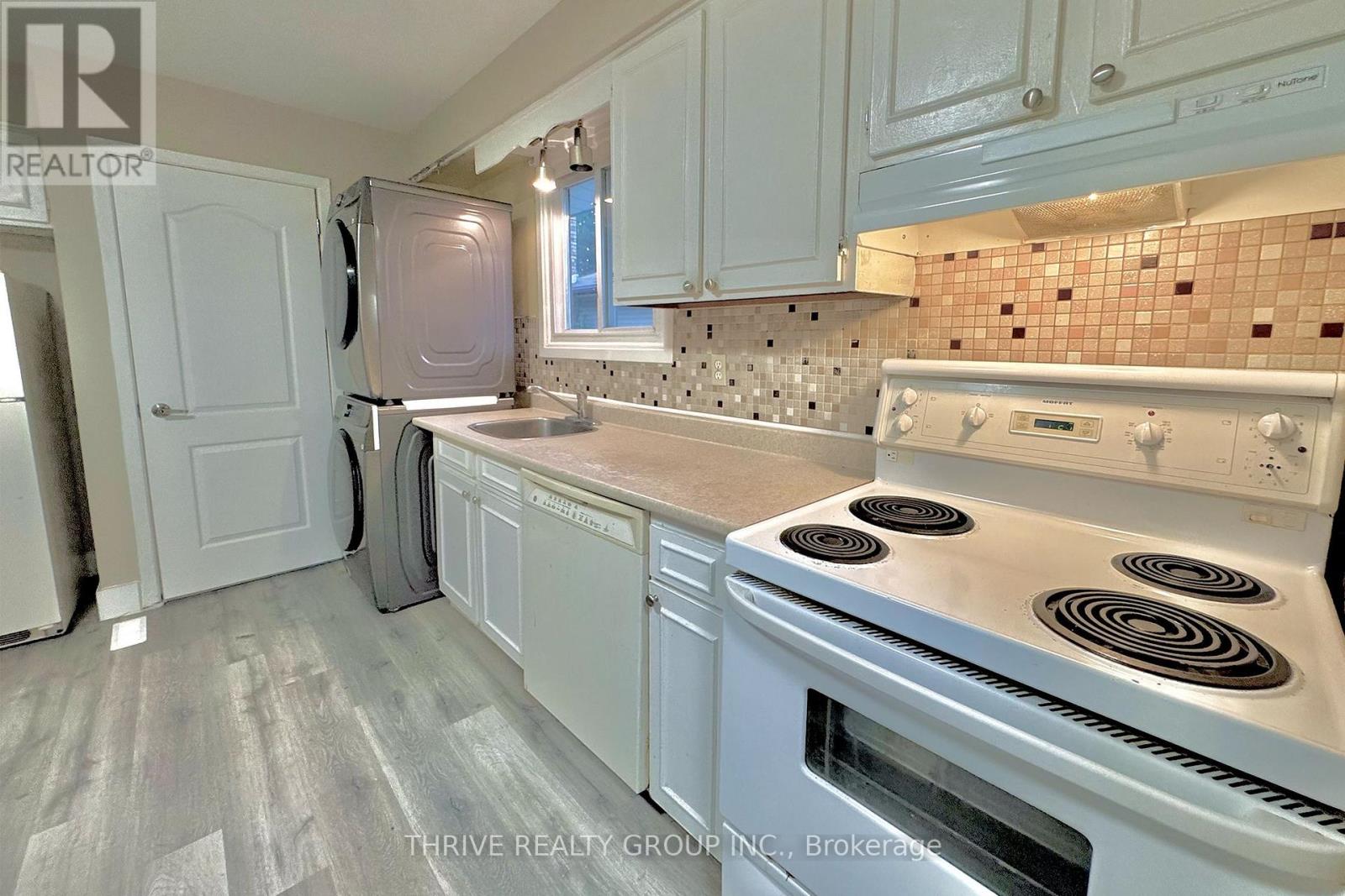 Upper - 101 Culver Crescent, London East, Ontario  N5V 3G3 - Photo 8 - X12517376