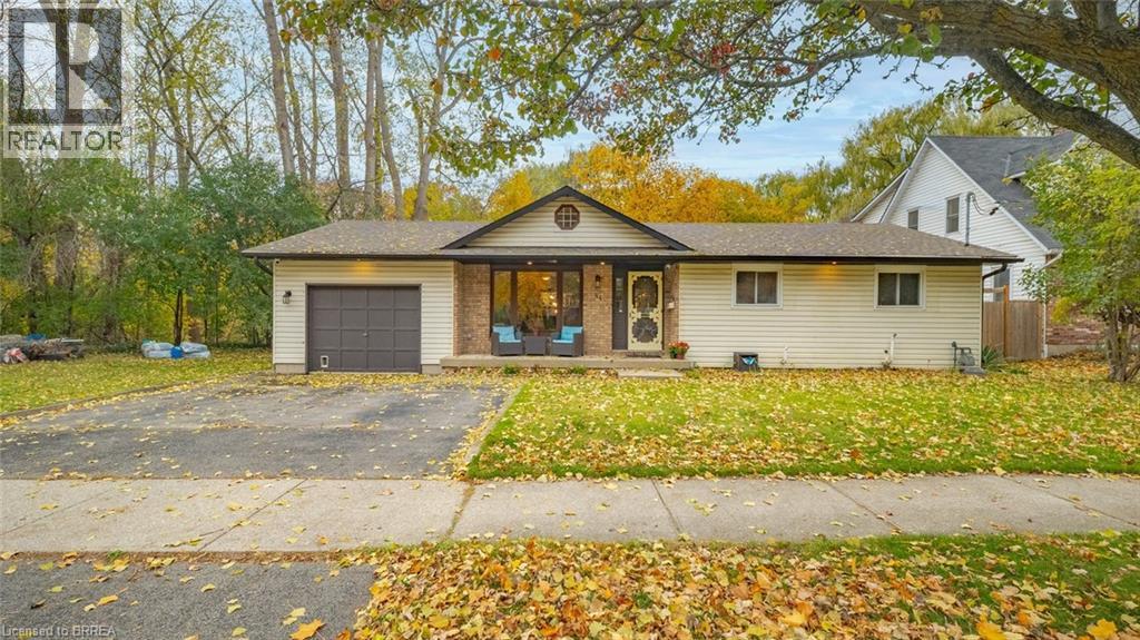 44 LOCKS Road, brantford, Ontario