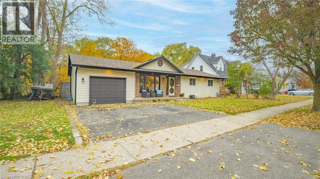 44 Locks Road, Brantford, Ontario  N3S 6Y9 - Photo 2 - 40786146