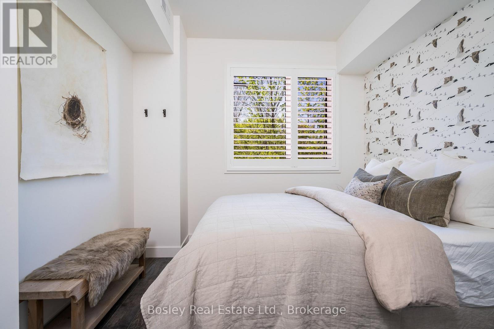 101 - 18 Beckwith Lane, Blue Mountains, Ontario L9Y 2X5 - Photo 24 - X12328454