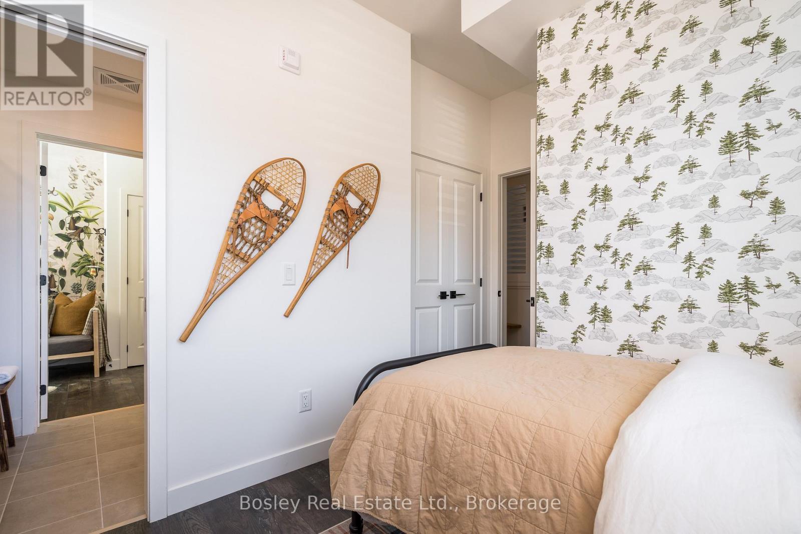 101 - 18 Beckwith Lane, Blue Mountains, Ontario L9Y 2X5 - Photo 35 - X12328454