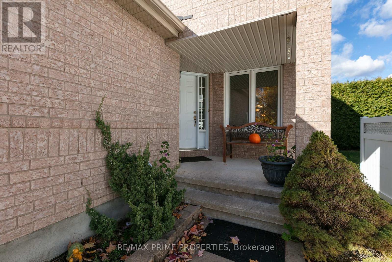 1545 Senateurs Way, Ottawa, Ontario  K4A 4A2 - Photo 3 - X12517334