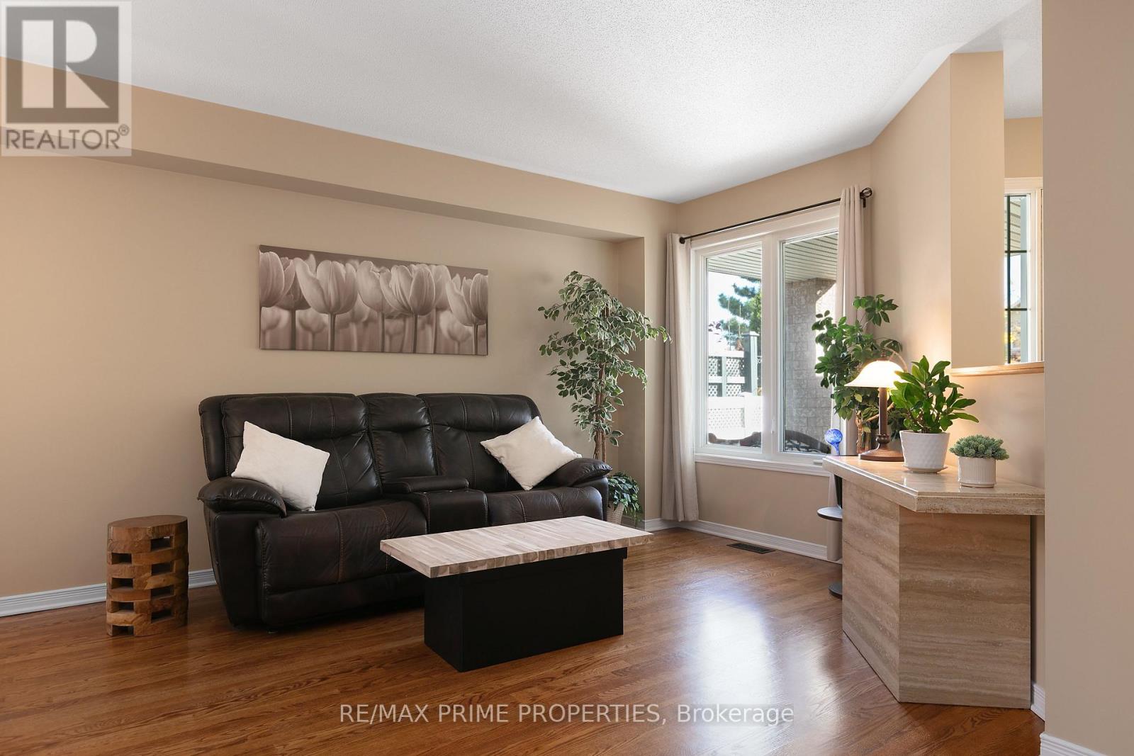 1545 Senateurs Way, Ottawa, Ontario  K4A 4A2 - Photo 5 - X12517334