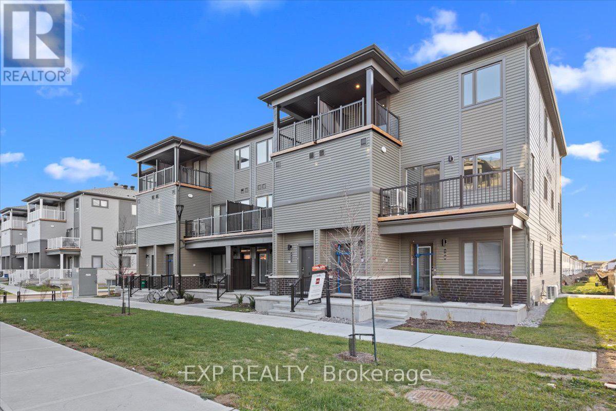 110 Parnian Private, Ottawa, Ontario  K2J 4H7 - Photo 2 - X12517466