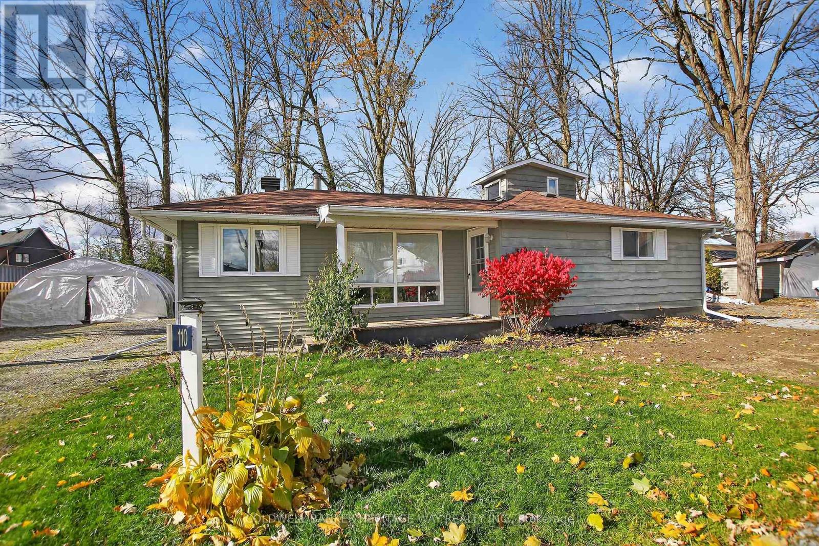 110 Elm Avenue, Beckwith, Ontario  K7C 0C4 - Photo 2 - X12517504