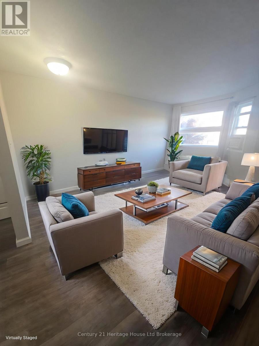 46 - 56 Hiawatha Road, Woodstock (Woodstock - North), Ontario  N4T 1P2 - Photo 4 - X12517298