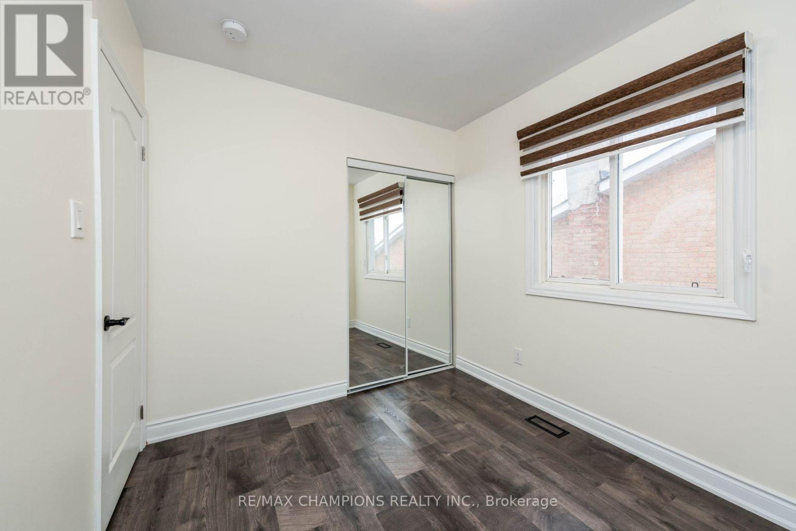 11 Crosswood Lane, Brampton, Ontario L6V 3M1 - Photo 25 - W12487547