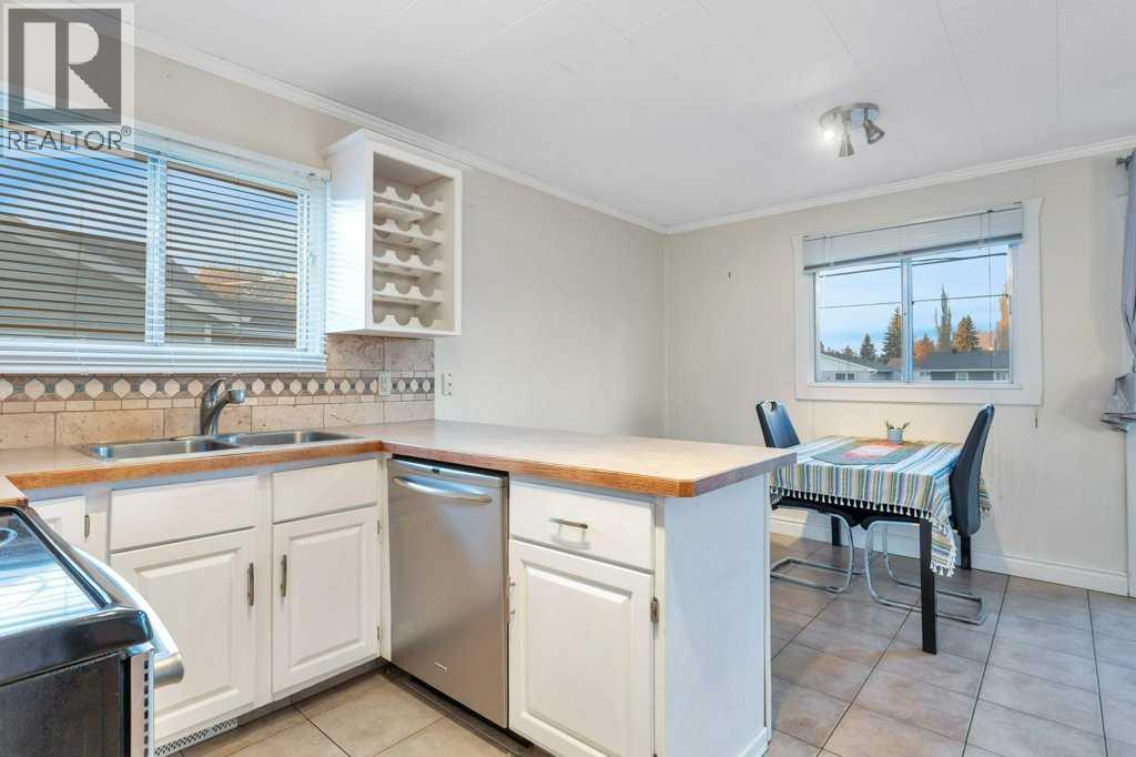 5702 West Park Crescent, Red Deer, Alberta  T4N 1E5 - Photo 16 - A2268137