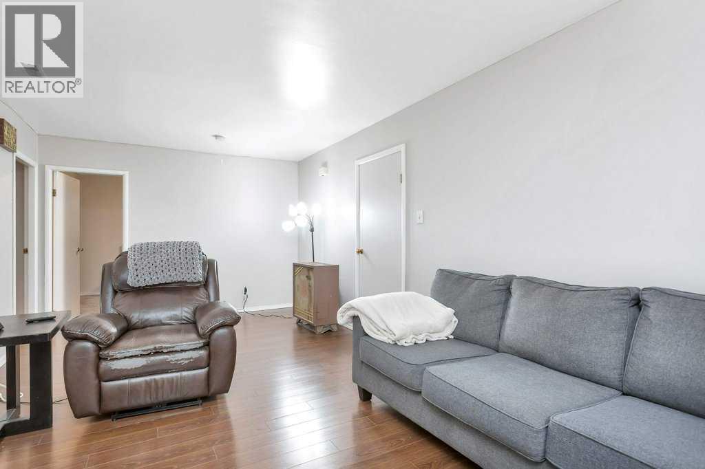 5702 West Park Crescent, Red Deer, Alberta  T4N 1E5 - Photo 35 - A2268137