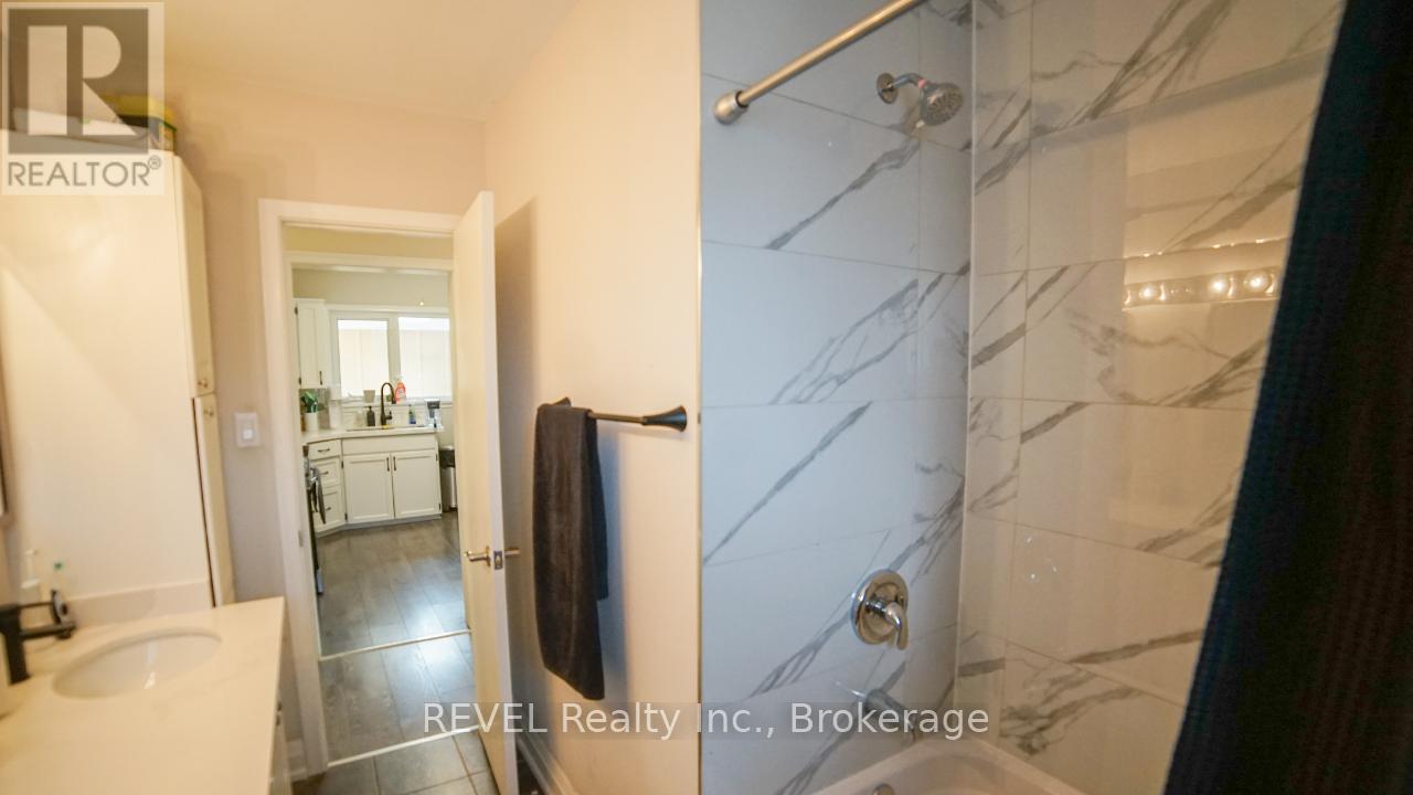 510 Lloyd Avenue, Welland (Prince Charles), Ontario  L3C 2Z5 - Photo 16 - X12517284