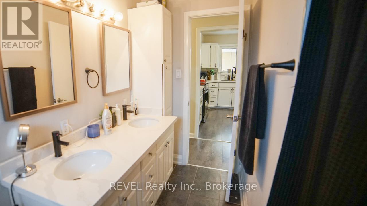 510 Lloyd Avenue, Welland (Prince Charles), Ontario  L3C 2Z5 - Photo 17 - X12517284