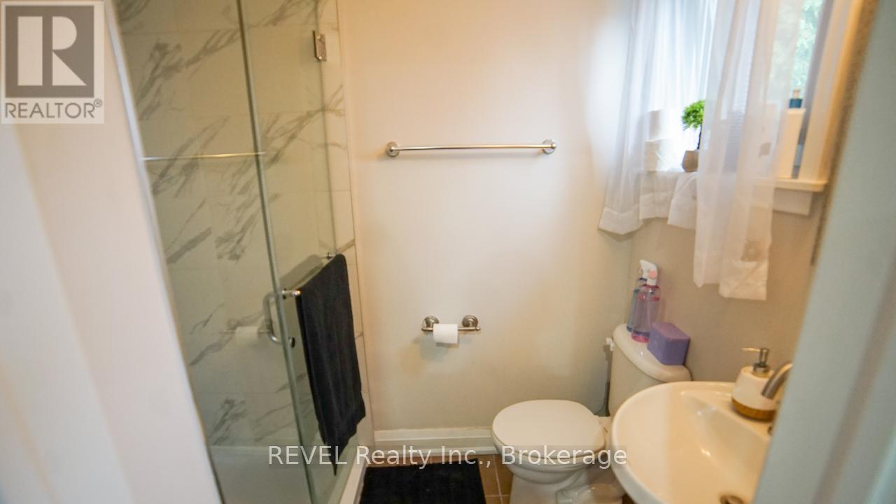 510 Lloyd Avenue, Welland (Prince Charles), Ontario  L3C 2Z5 - Photo 23 - X12517284