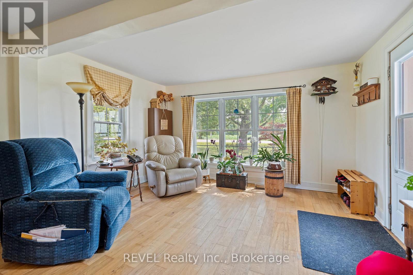 1555 Merrittville Highway, Thorold (Hurricane/merrittville), Ontario  L3B 5N5 - Photo 10 - X12517348