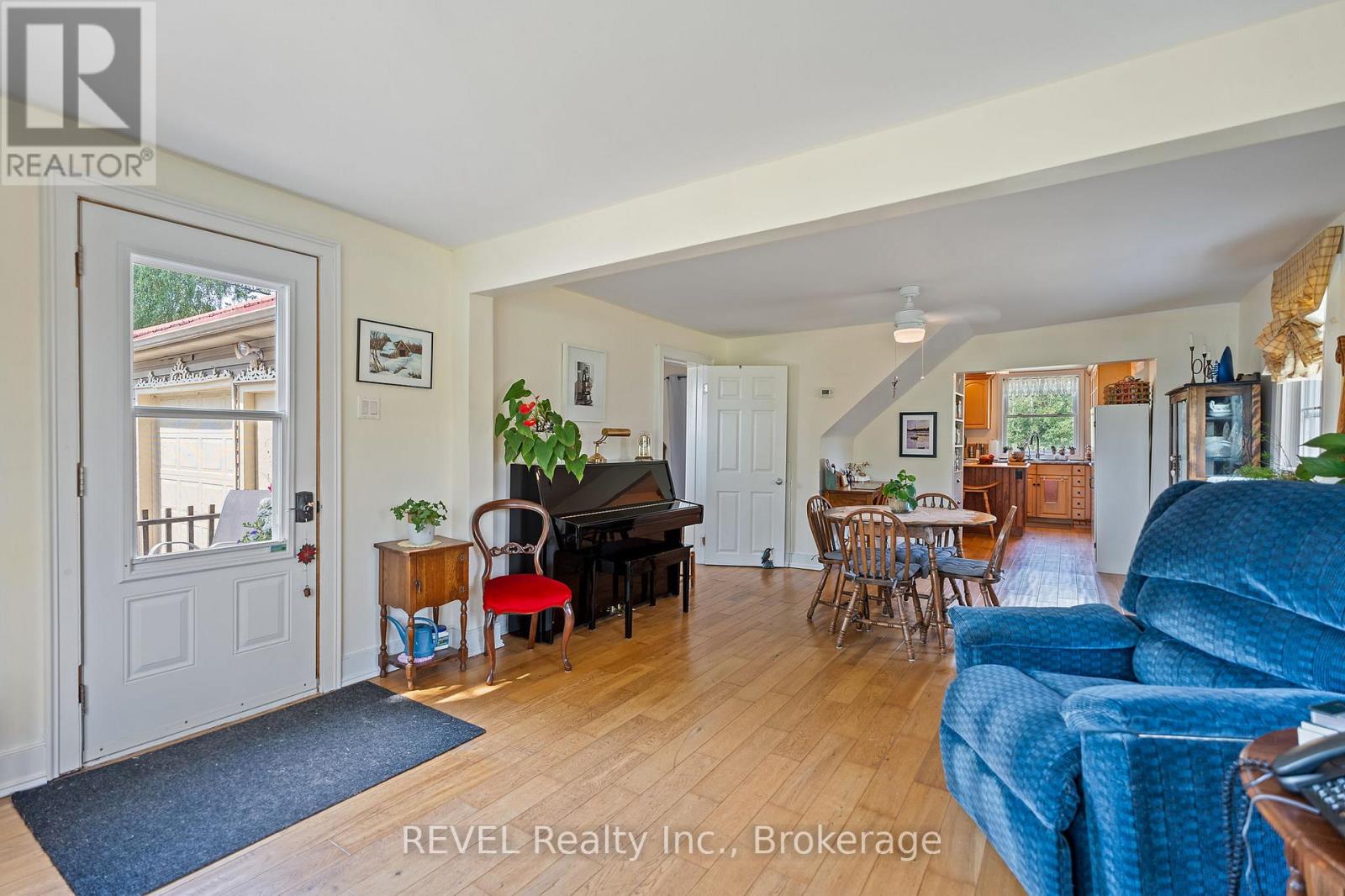 1555 Merrittville Highway, Thorold (Hurricane/merrittville), Ontario  L3B 5N5 - Photo 14 - X12517348