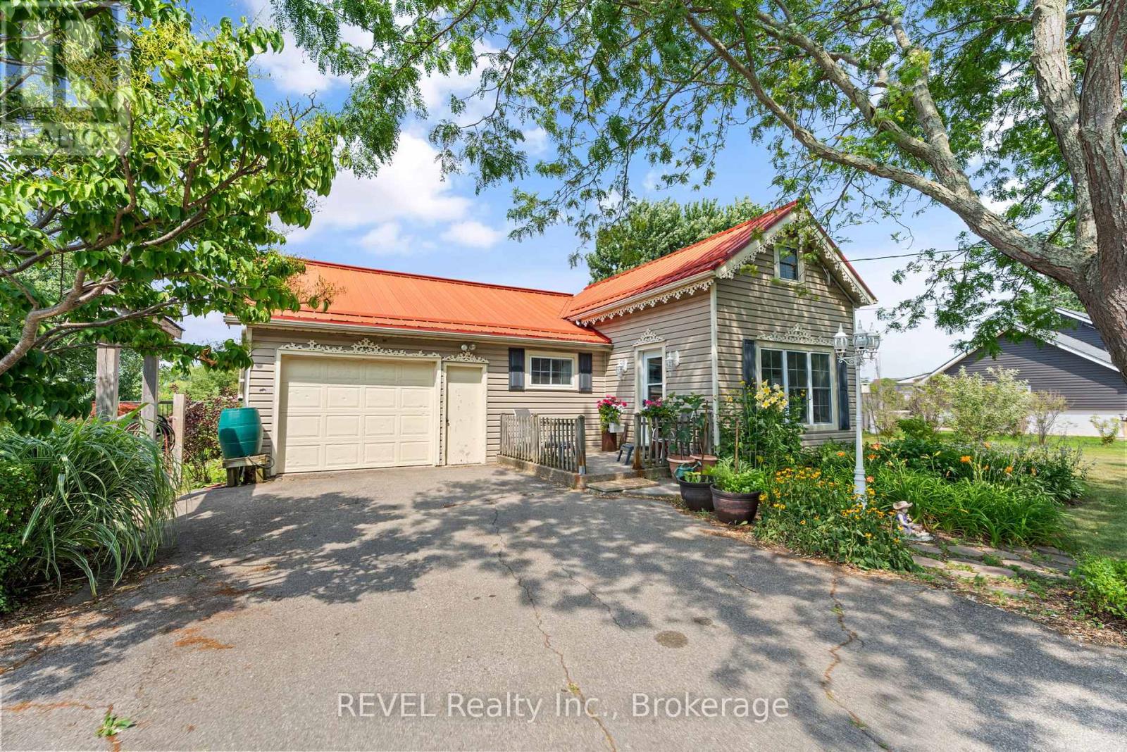 1555 Merrittville Highway, Thorold (Hurricane/merrittville), Ontario  L3B 5N5 - Photo 27 - X12517348