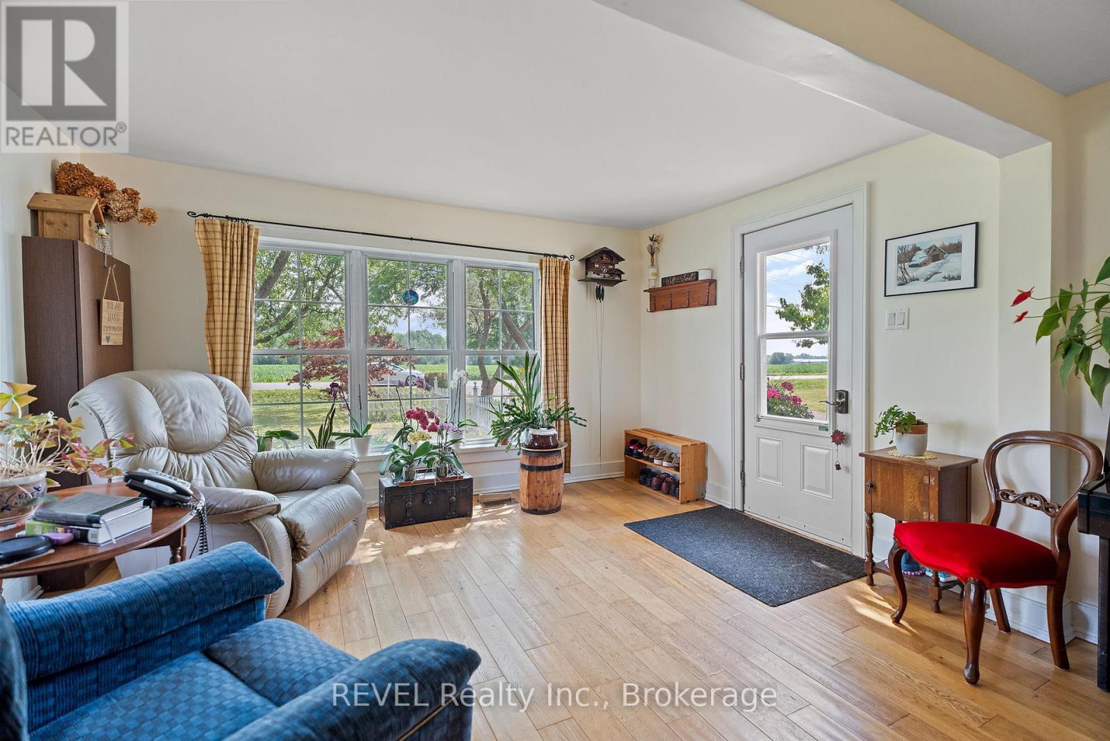 1555 Merrittville Highway, Thorold (Hurricane/merrittville), Ontario  L3B 5N5 - Photo 9 - X12517348