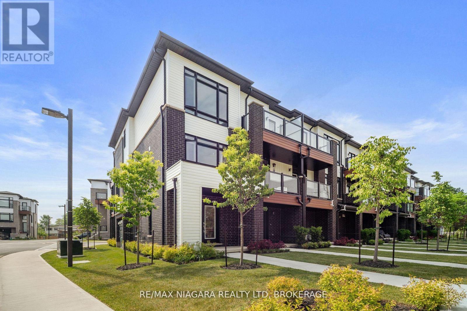 2 Sidney Rose Common N, St. Catharines, Ontario L2T 0B3 - Photo 2 - X12517386