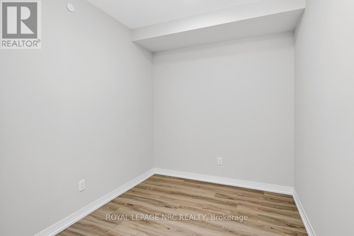 223 - 50 Herrick Avenue, St. Catharines, Ontario  L2P 2T9 - Photo 5 - X12517414