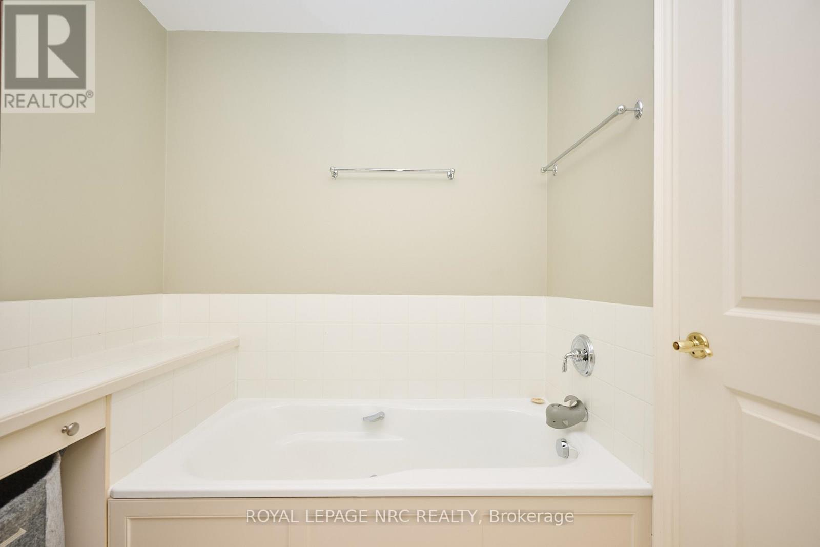 330 John Street W, Niagara-On-The-Lake, Ontario  L0S 1J0 - Photo 29 - X12517464