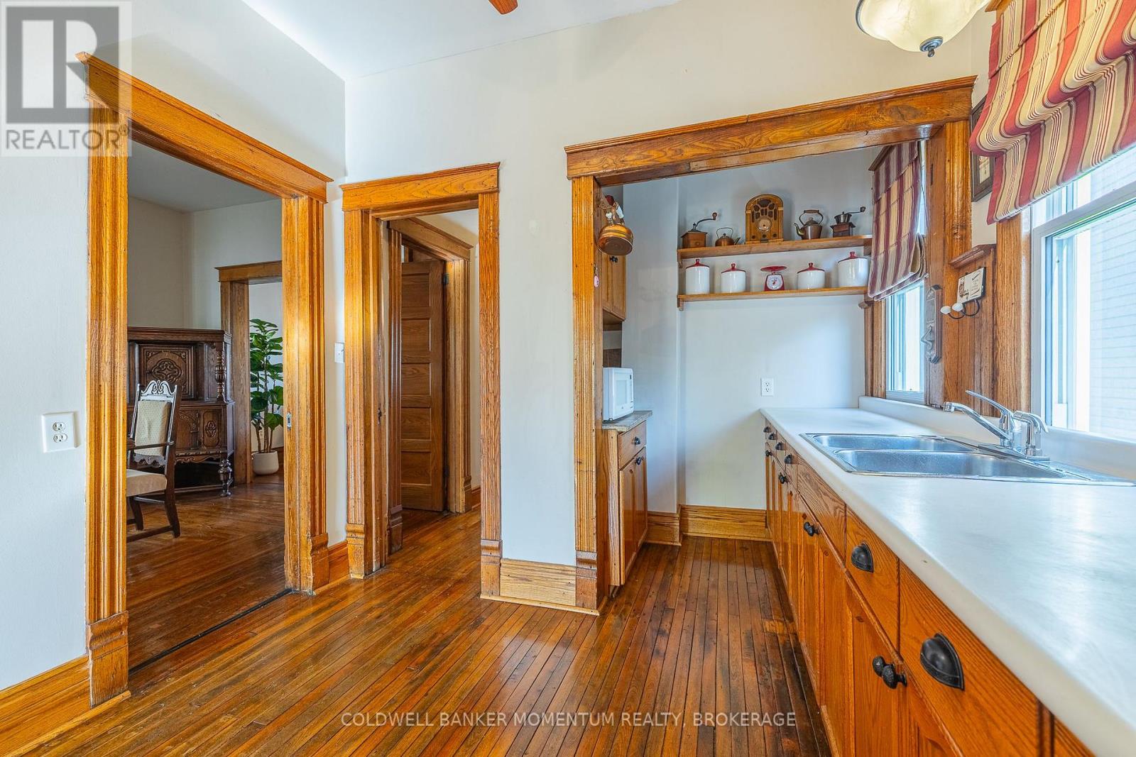 34 Almond Street, St. Catharines (Secord Woods), Ontario  L2T 1E9 - Photo 18 - X12517484