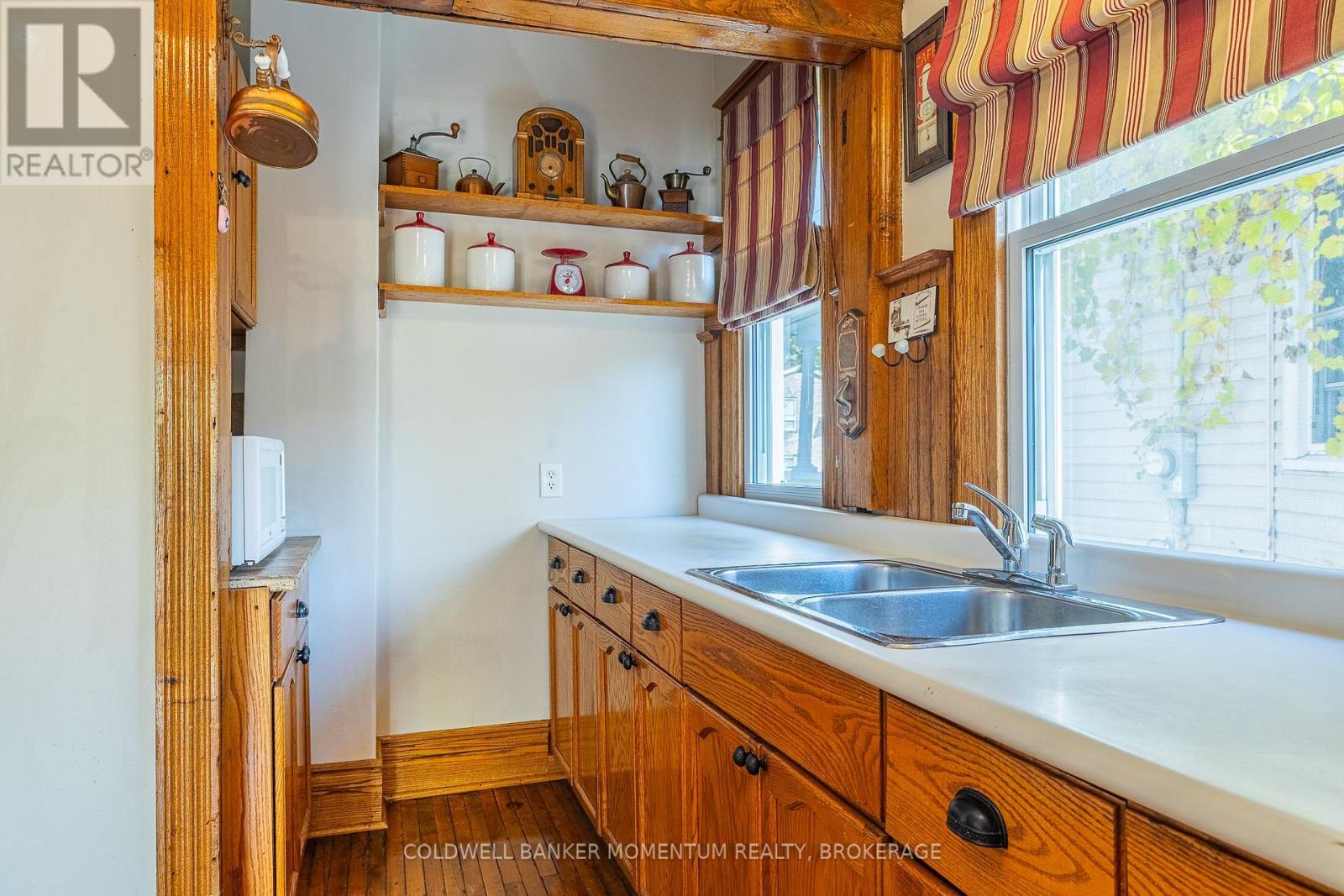 34 Almond Street, St. Catharines (Secord Woods), Ontario  L2T 1E9 - Photo 19 - X12517484