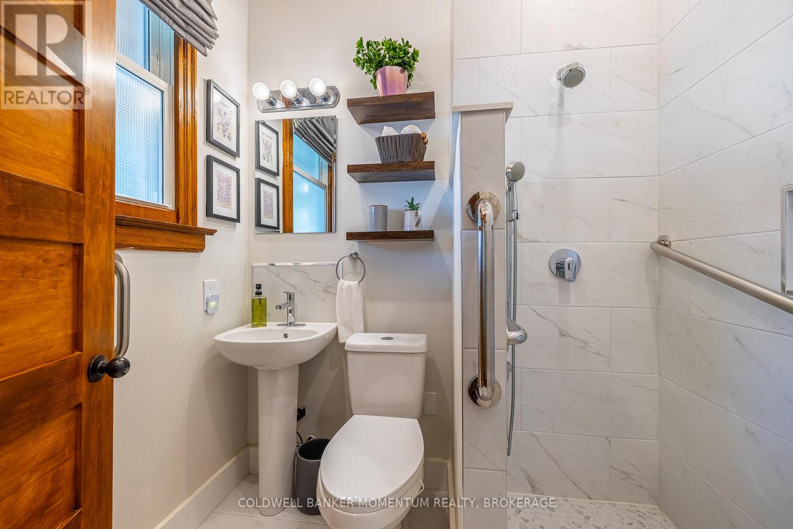 34 Almond Street, St. Catharines (Secord Woods), Ontario  L2T 1E9 - Photo 22 - X12517484