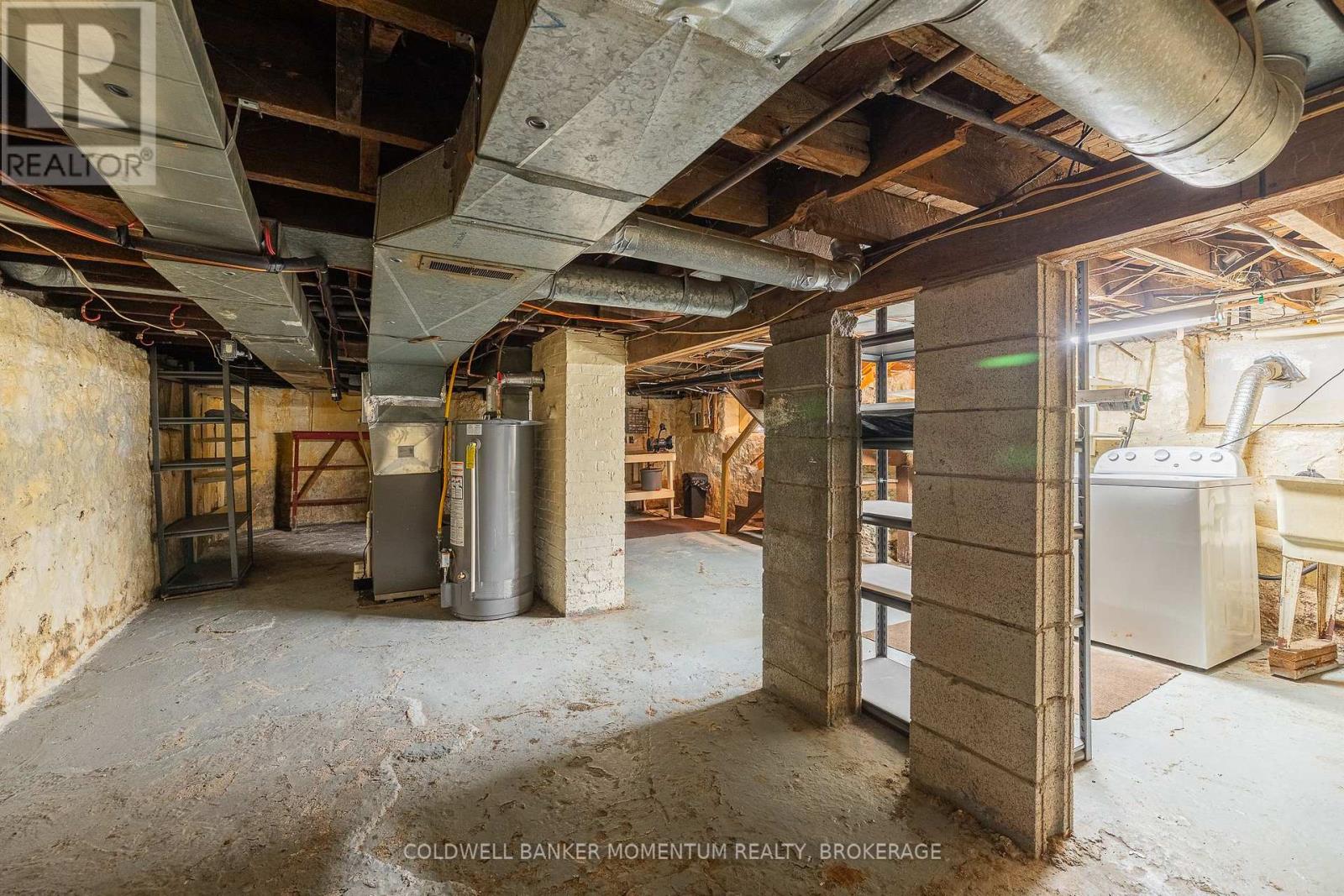 34 Almond Street, St. Catharines (Secord Woods), Ontario  L2T 1E9 - Photo 34 - X12517484