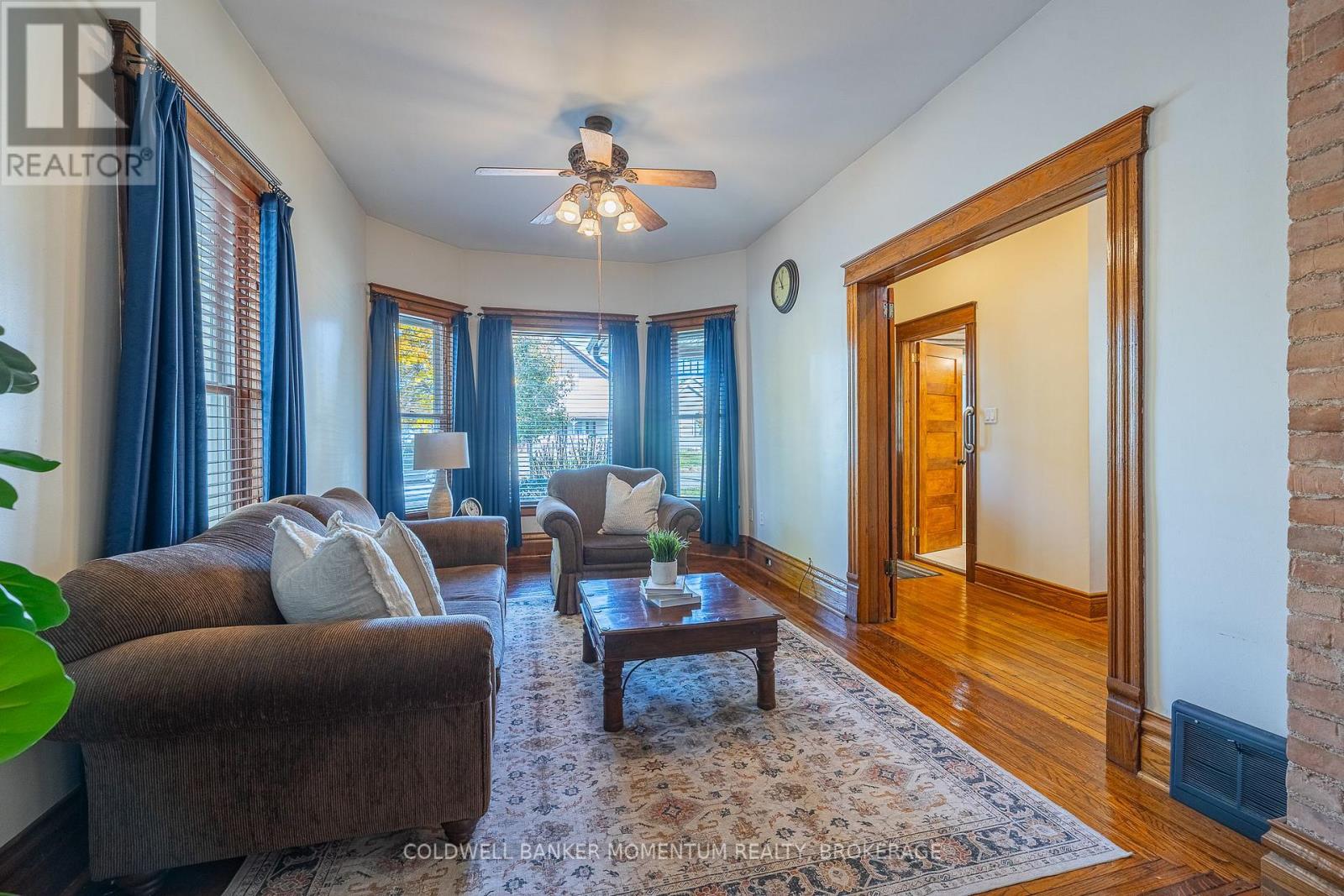 34 Almond Street, St. Catharines (Secord Woods), Ontario  L2T 1E9 - Photo 9 - X12517484