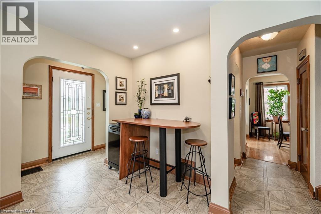 270 Mansion Street, Kitchener, Ontario  N2H 2K7 - Photo 3 - 40786151