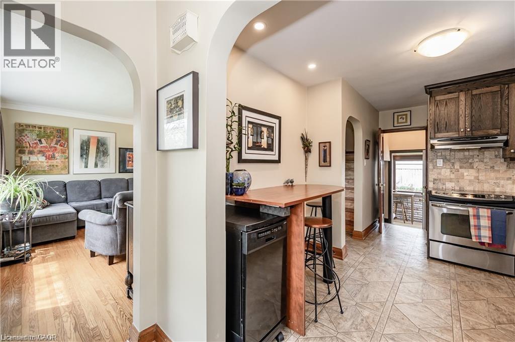 270 Mansion Street, Kitchener, Ontario  N2H 2K7 - Photo 4 - 40786151