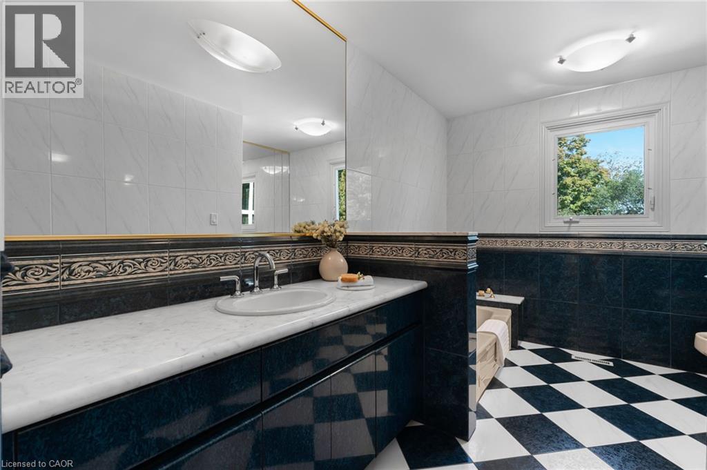 887 Montgomery Drive, Ancaster, Ontario  L9G 3H6 - Photo 19 - 40785357