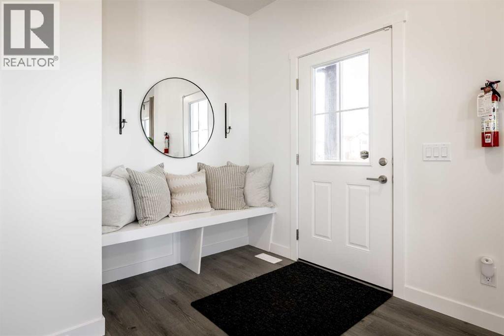 27 Appaloosa Way, Cochrane, Alberta  T4C 2M3 - Photo 2 - A2261349