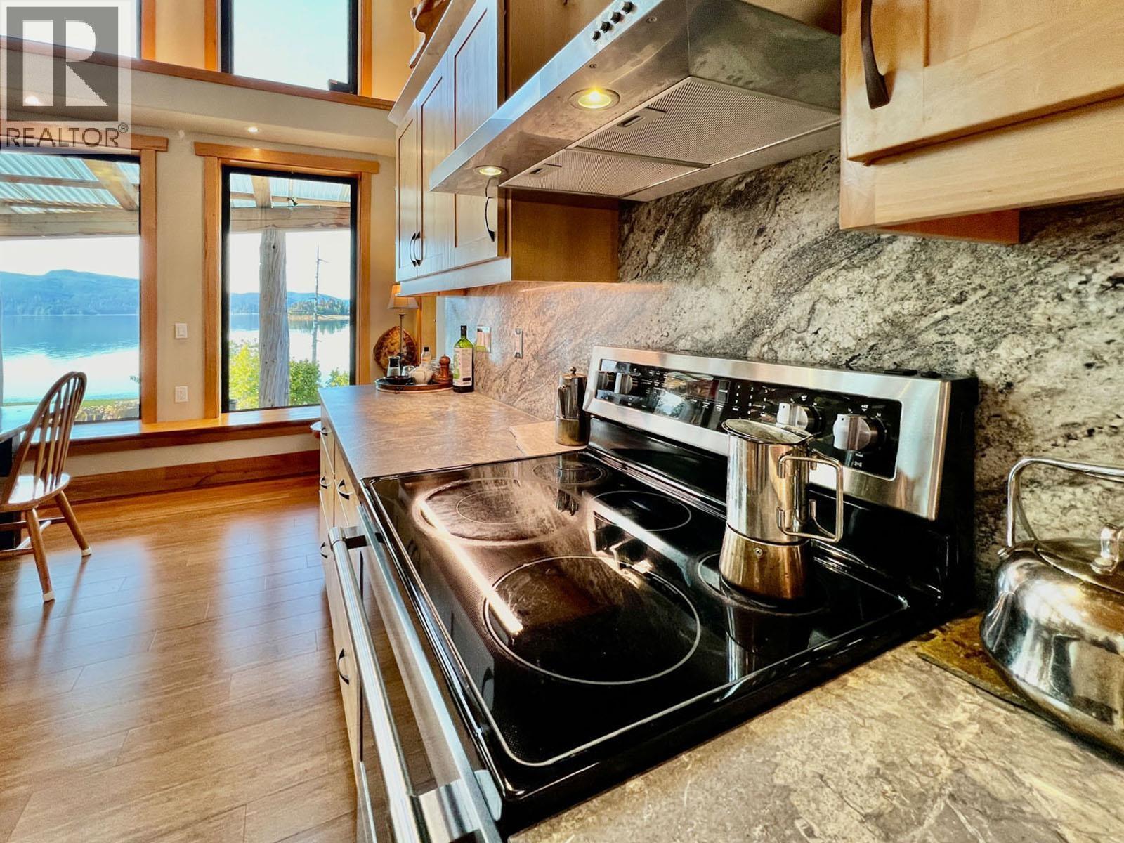 3506 Oceanview Drive, Daajing Giids City, British Columbia  V0T 1S0 - Photo 17 - R3028288