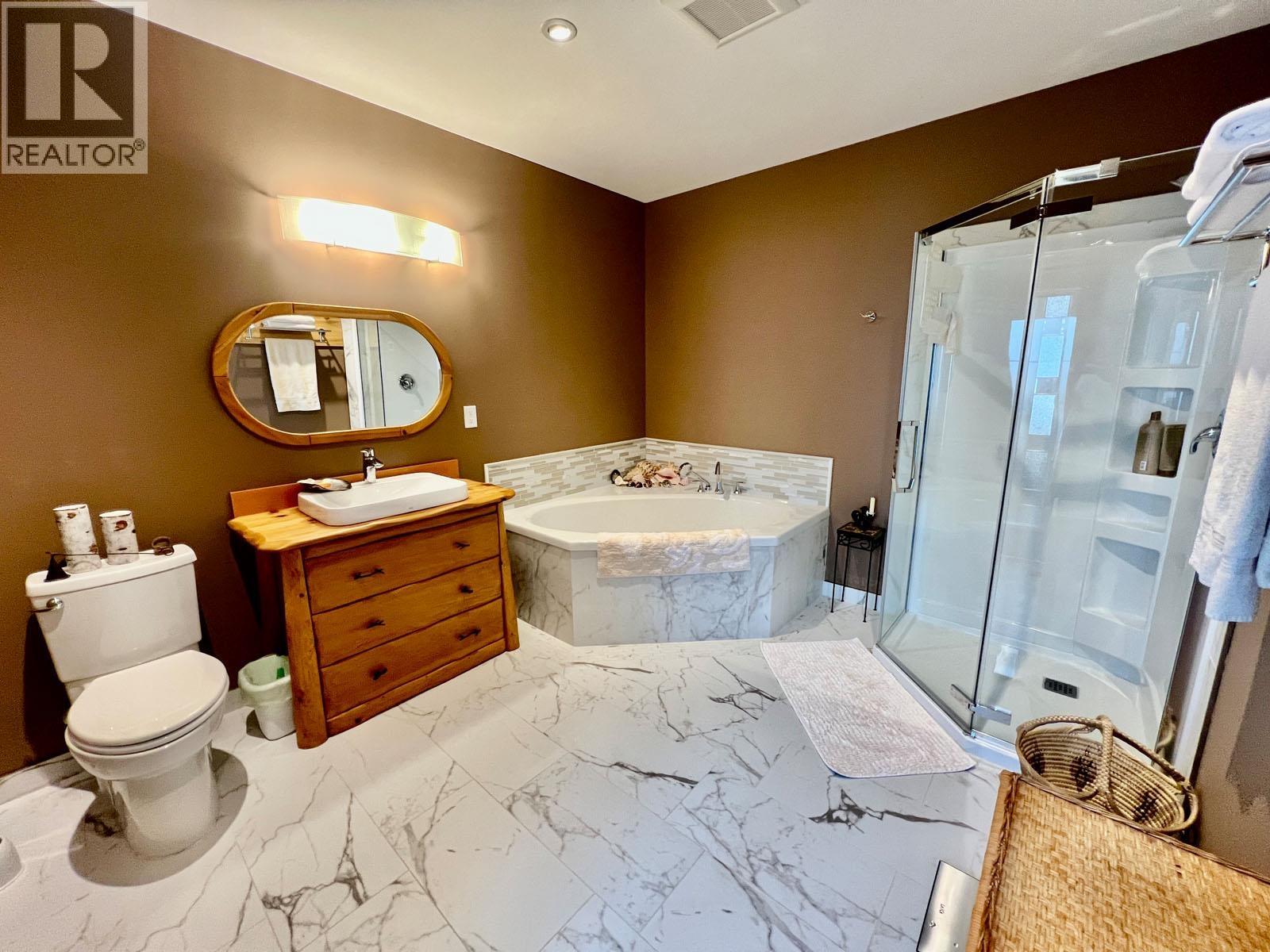 3506 Oceanview Drive, Daajing Giids City, British Columbia  V0T 1S0 - Photo 26 - R3028288