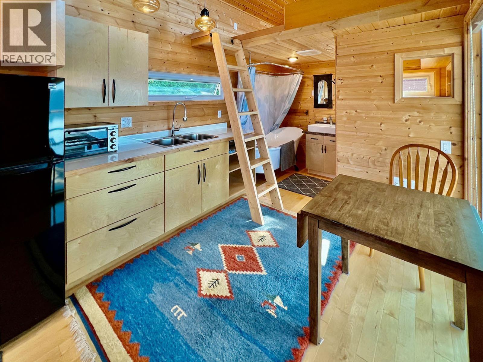 3506 Oceanview Drive, Daajing Giids City, British Columbia  V0T 1S0 - Photo 32 - R3028288