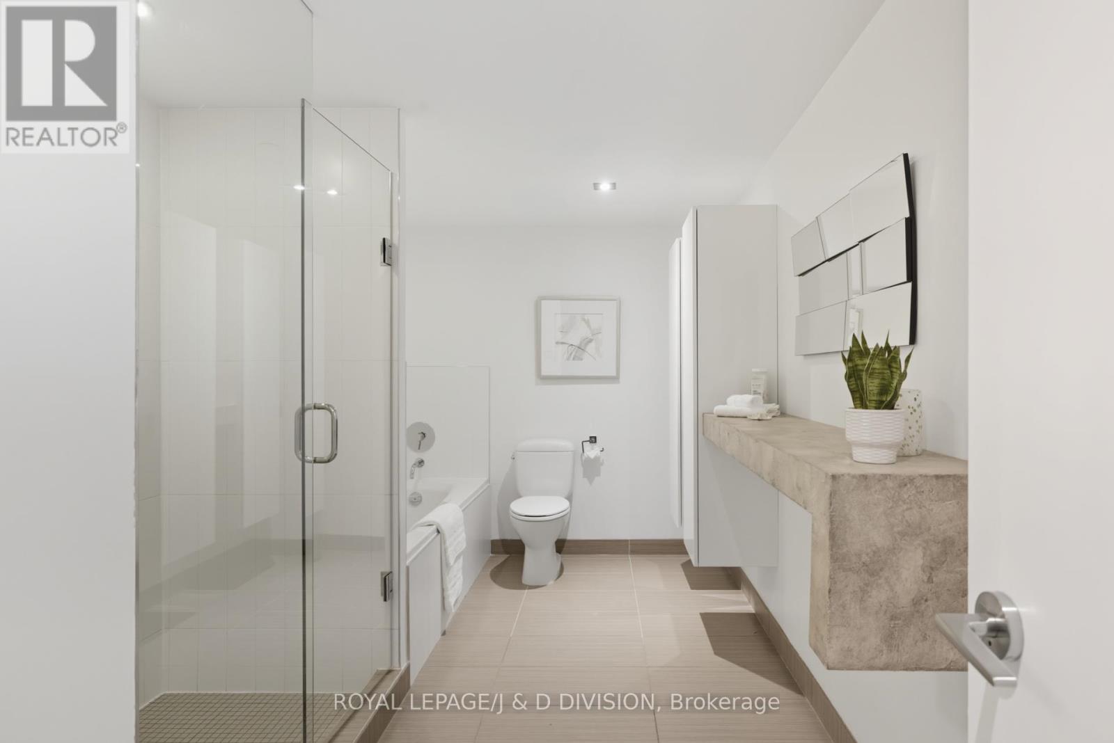 828 - 55 Stewart Street, Toronto, Ontario  M5V 2V1 - Photo 18 - C12517094