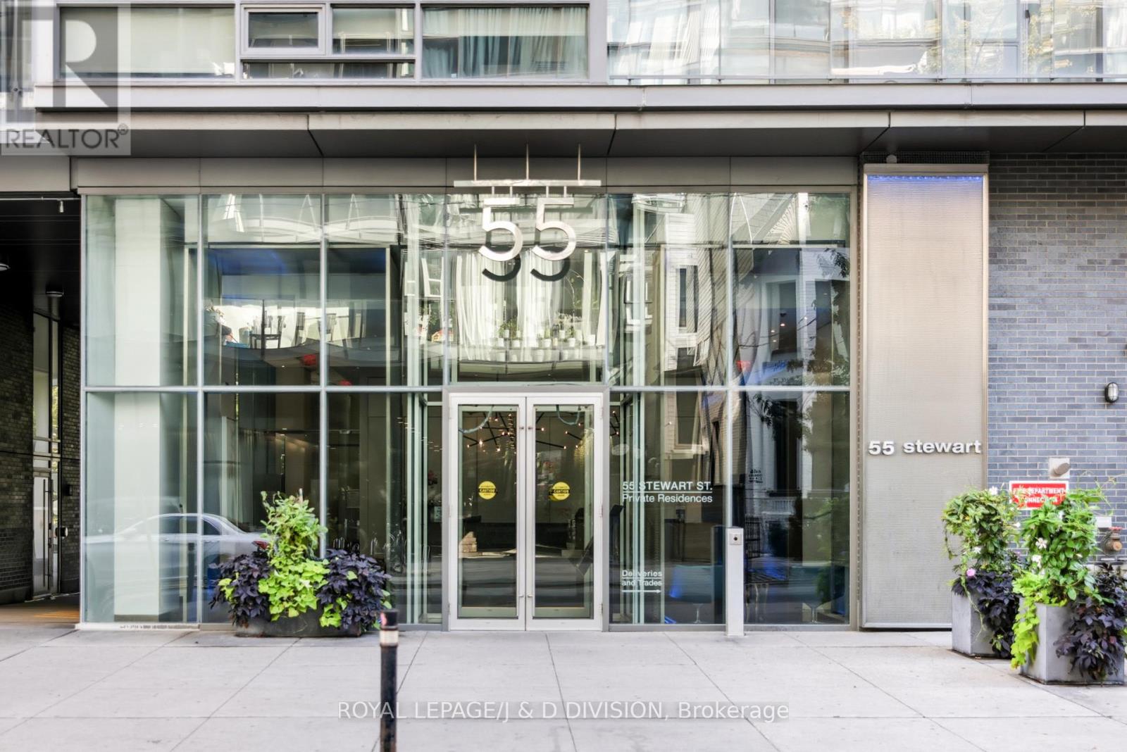 828 - 55 Stewart Street, Toronto, Ontario  M5V 2V1 - Photo 2 - C12517152