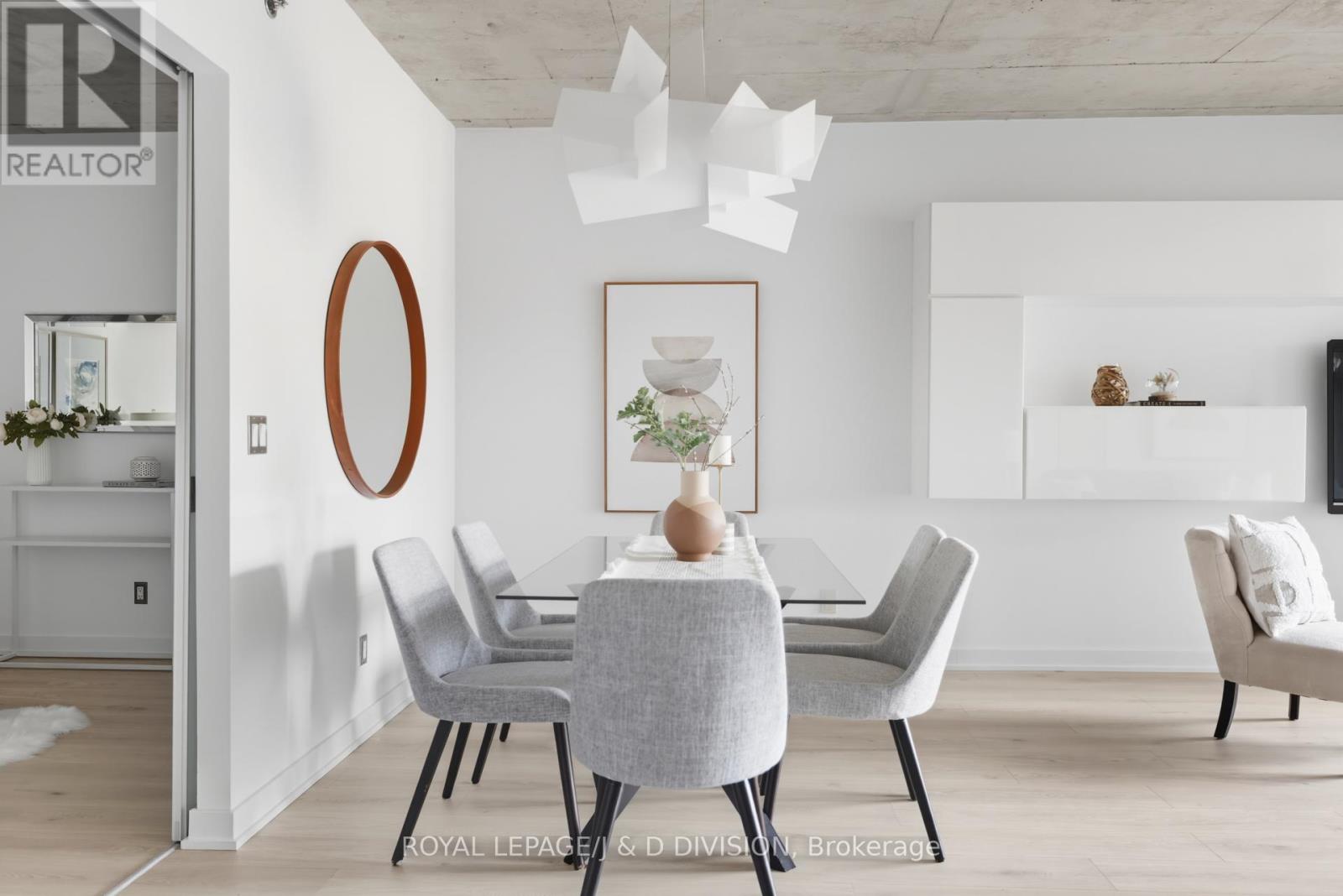 828 - 55 Stewart Street, Toronto, Ontario  M5V 2V1 - Photo 3 - C12517152