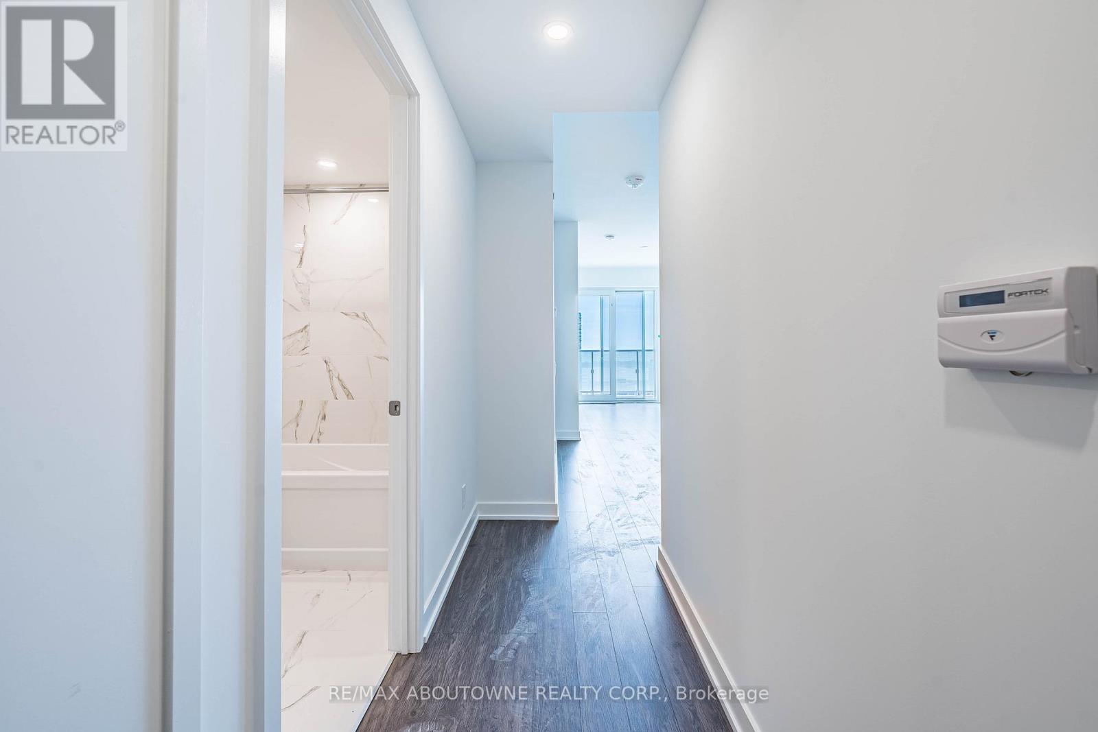 5308 - 88 Queen Street E, Toronto, Ontario  M5C 0B6 - Photo 11 - C12517160