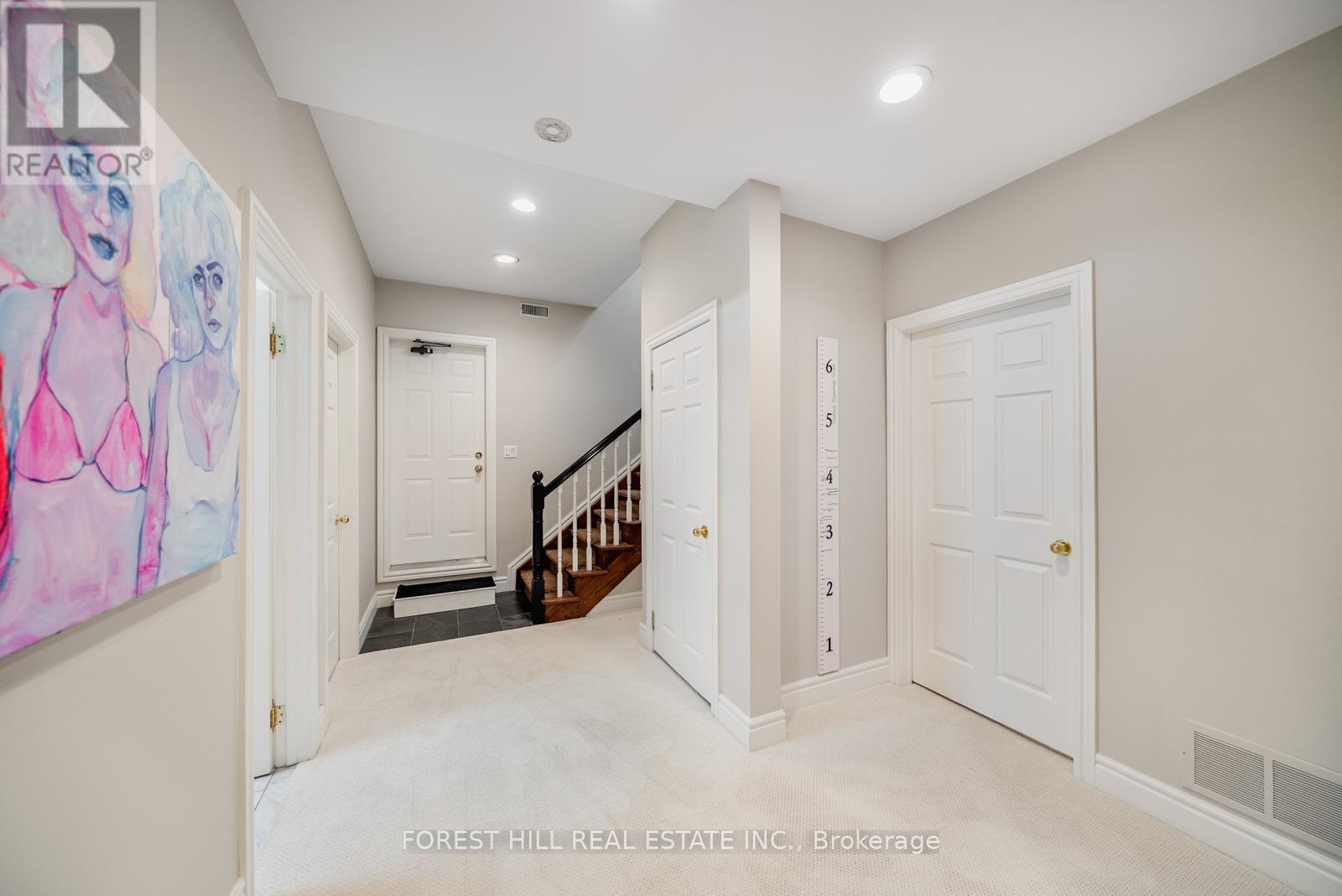 2 St Hildas Avenue, Toronto, Ontario  M4N 2P4 - Photo 37 - C12517190