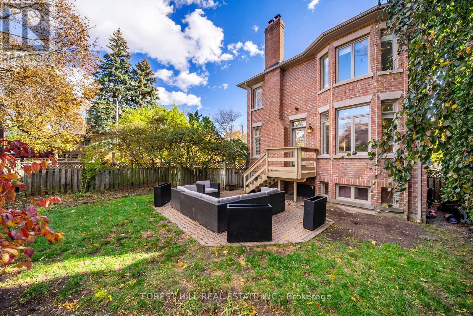 2 St Hildas Avenue, Toronto, Ontario  M4N 2P4 - Photo 44 - C12517190