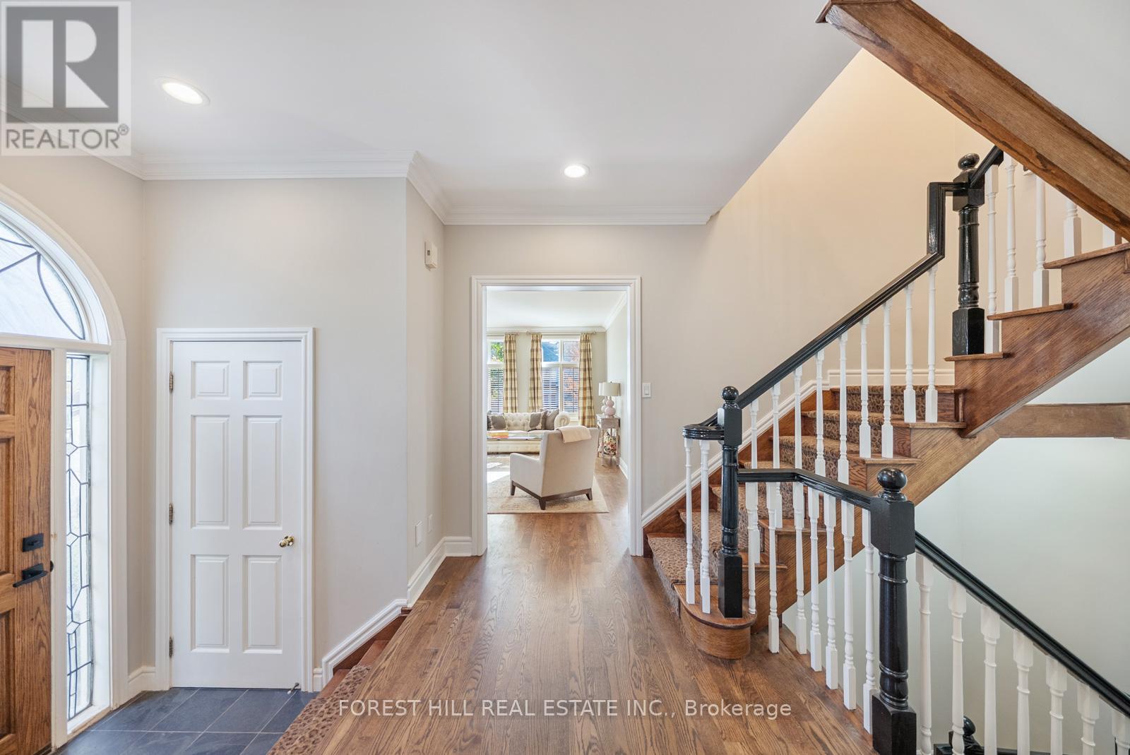 2 St Hildas Avenue, Toronto, Ontario  M4N 2P4 - Photo 7 - C12517190