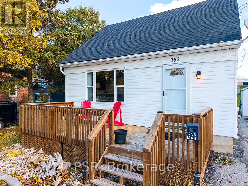 753 8th Avenue E, Owen Sound, Ontario  N4K 3A5 - Photo 3 - X12517224