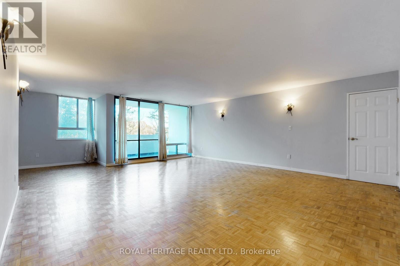 301 - 3 Massey Square, Toronto, Ontario  M4C 5L5 - Photo 6 - E12517156